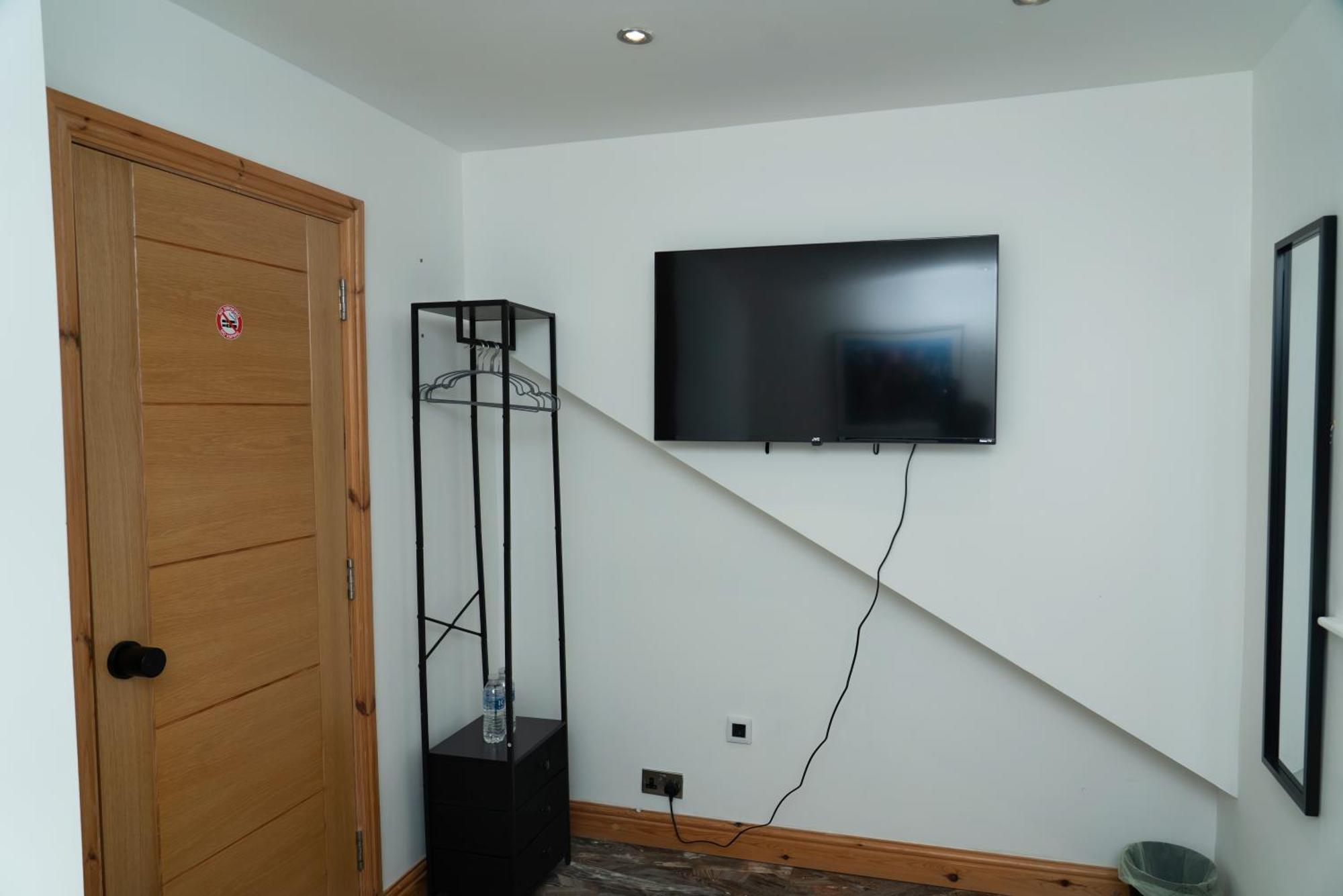 Double Bedroom Near Etihad And Coop Live With Free Parking, Shared Kitchen & Bathroom Manchester Luaran gambar